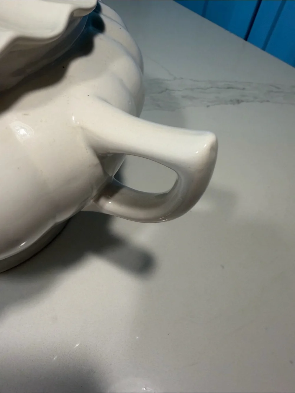 California Pottery C609 soup tureen with ladle